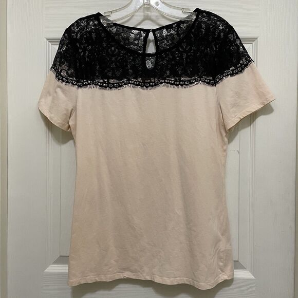 H&M‎ Light Pink T Shirt Black Lace Yoke Keyhole Neck Stretch Women’s Large - Picture 1 of 8